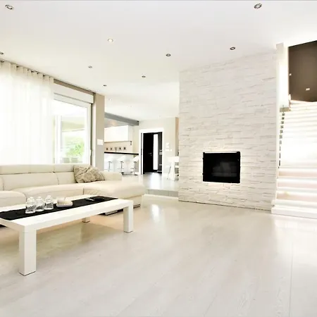 Alex Exclusive Villa *